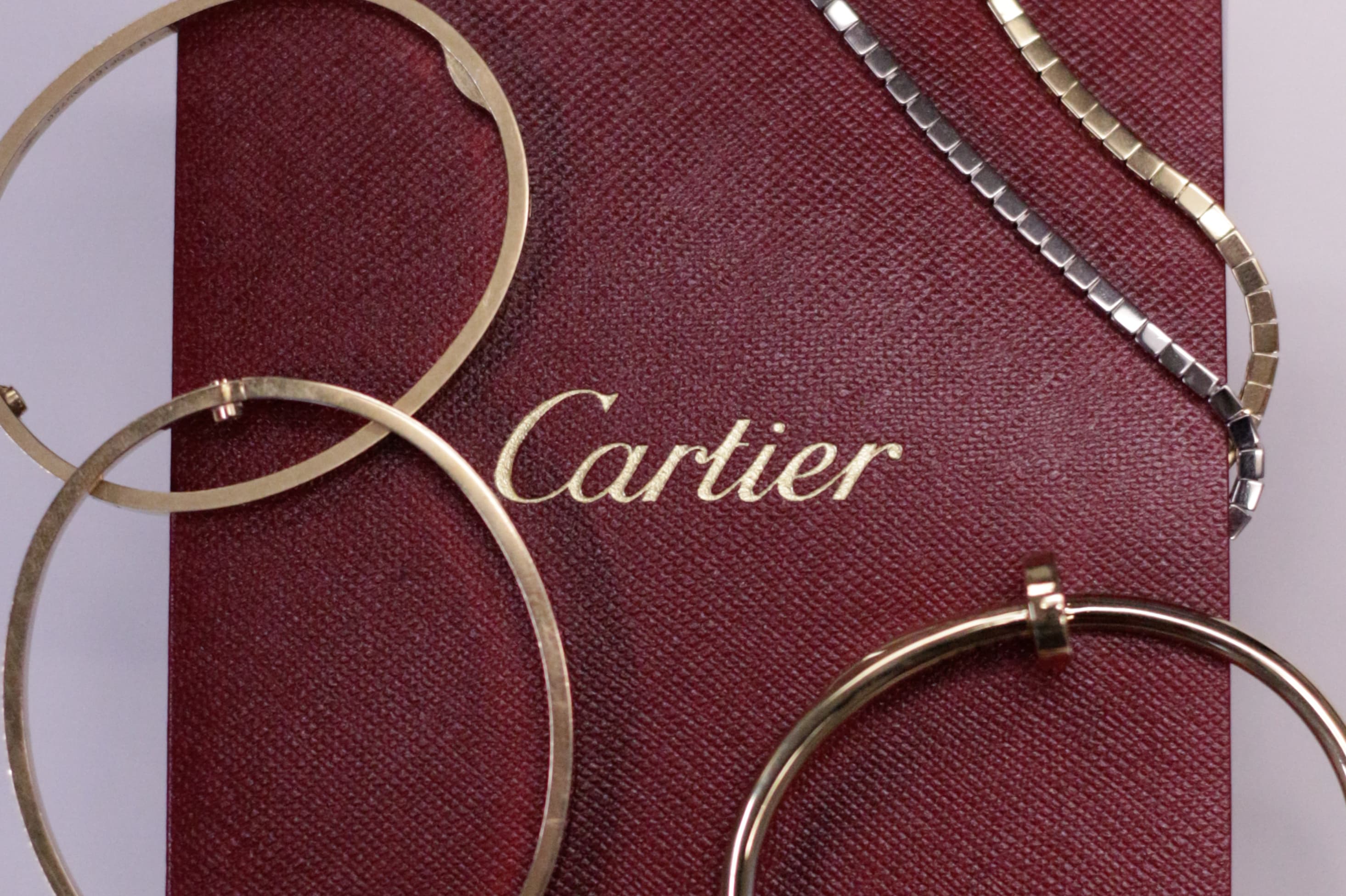 Emerald and sapphire jewelry